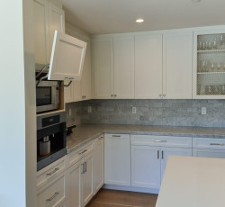 Custom Kitchen Cabinets