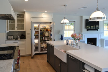 Custom Kitchen Cabinets