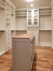 Built-in Custom-made Closet
