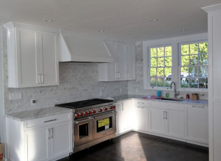 Custom Kitchen Cabinets