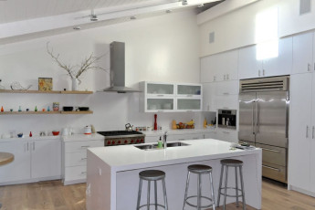 Custom Kitchen Cabinets